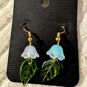 Flower Leaf earrings. Handmade by Melody